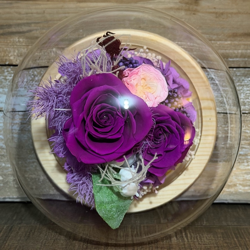 Preserved Roses Gift with LED Light - Picture 5 of 5